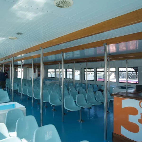 barco-a-tabarca-galeria-interior.webp